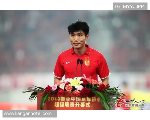 上海羽毛球队进攻战术解析与热点动态探讨 上海羽毛球队进攻战术解析与热点动态探讨