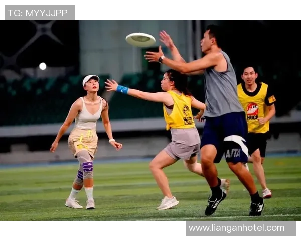 热议飞盘运动的崛起与西安飞盘队技术革新的深度探讨 热议飞盘运动的崛起与西安飞盘队技术革新的深度探讨