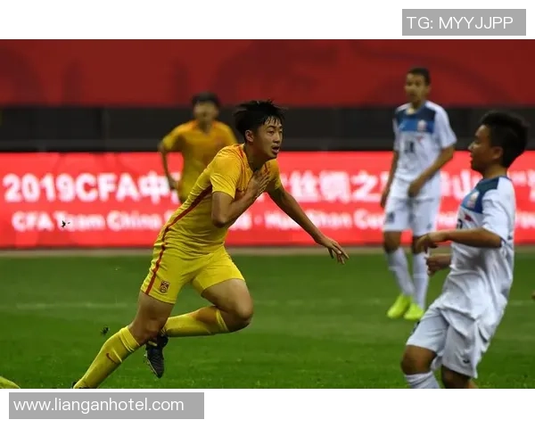 王媛媛足球之路：从青涩少女到国家队明星的成长故事